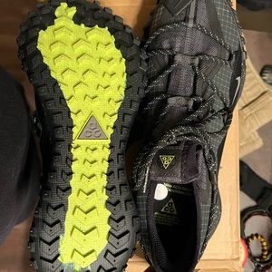 Size 10.5 men’s Nike ACG